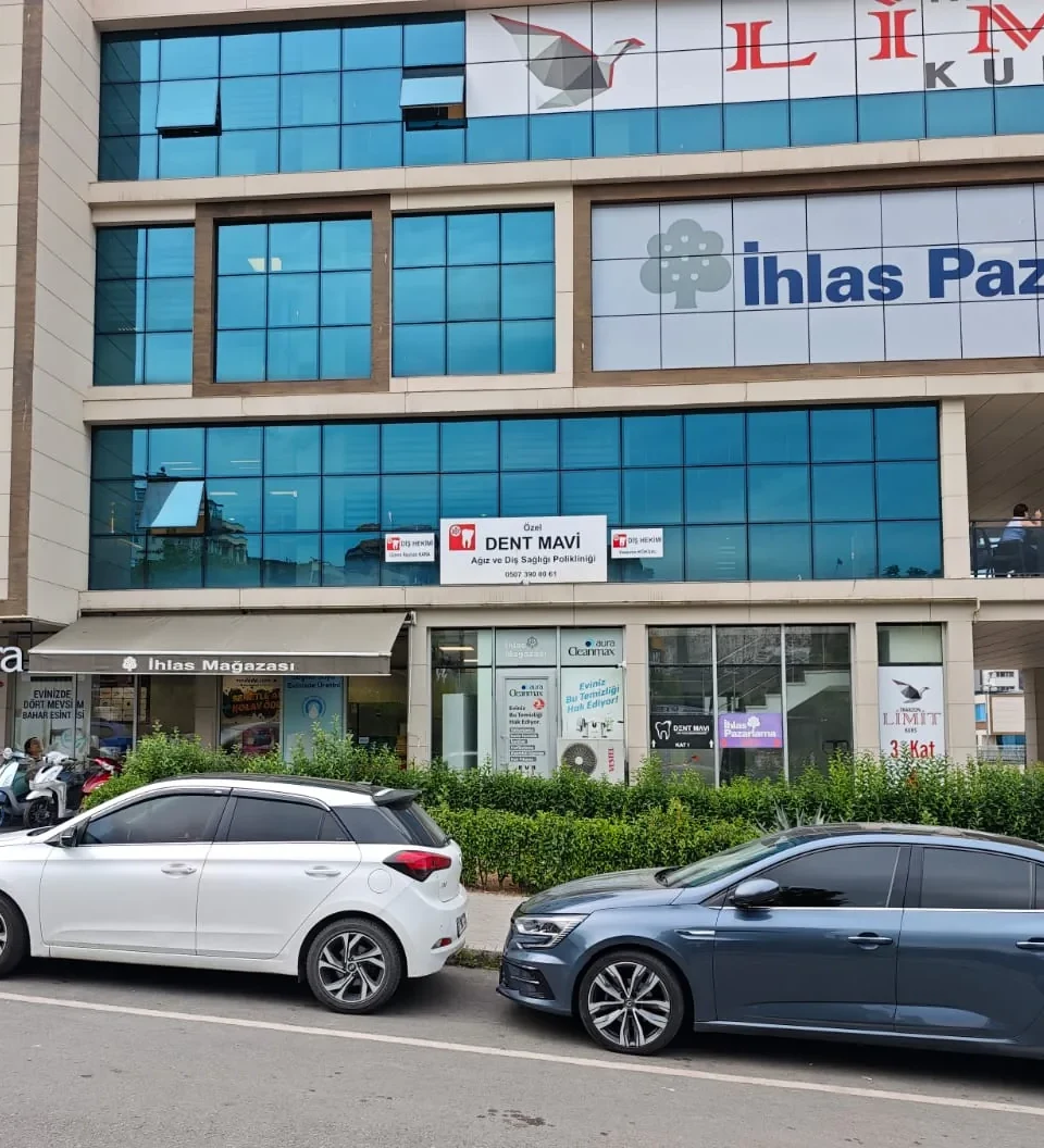 Dent Mavi'nin bulunduğu bina, Pazarkapı Trabzon