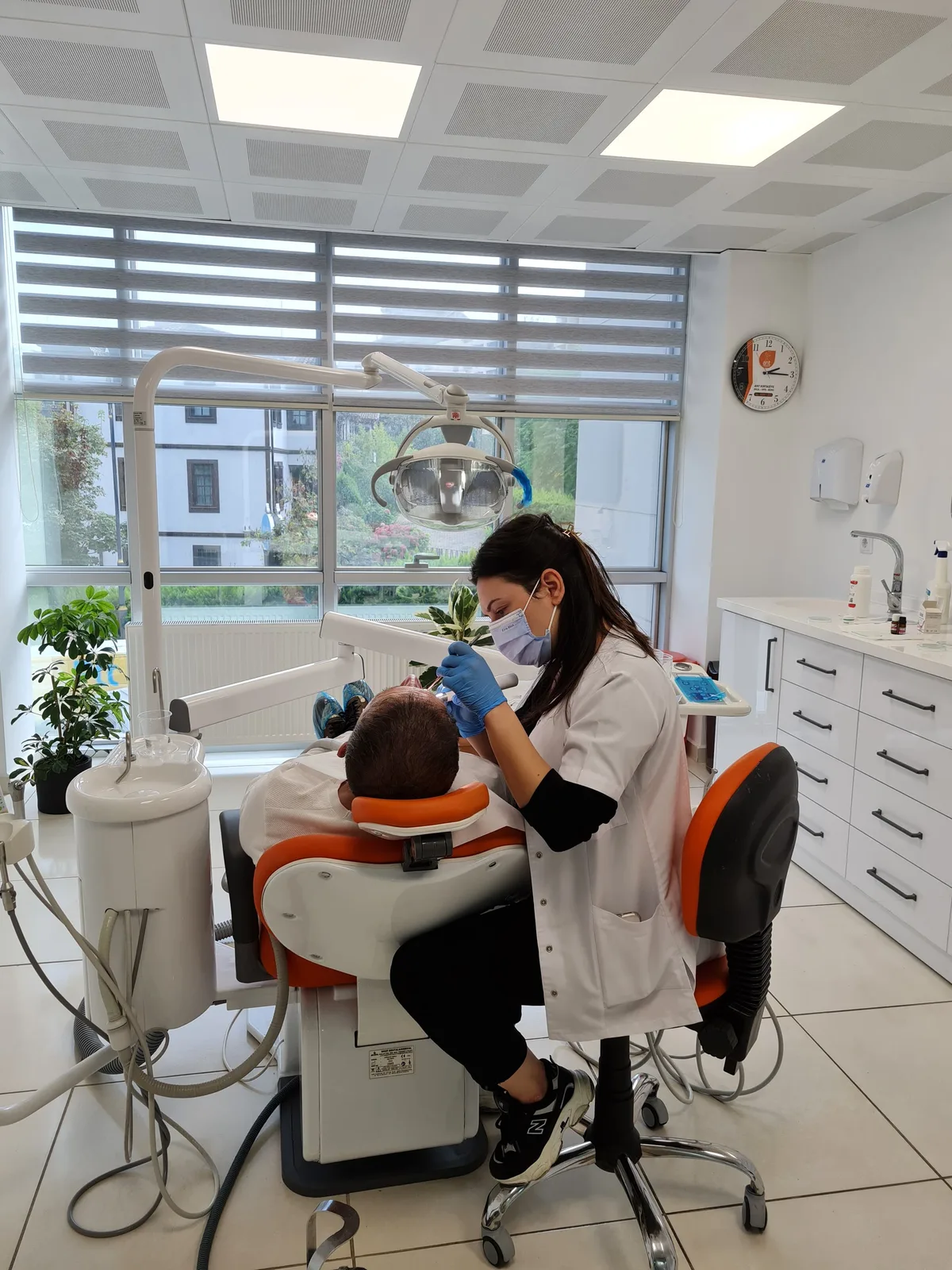 Dent Mavi'de implant tedavisi uygulaması